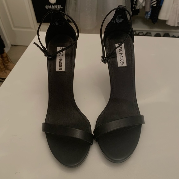 Steve Madden Shoes - 🔥 Sexy Steve Madden Black Stecy Heels